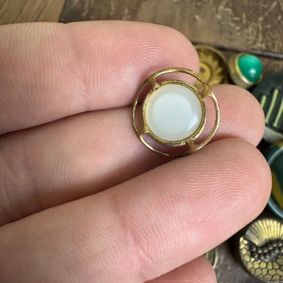 Antique Vintage Metal Brass Moonstone Marked Button Bundle Lot 8 Ounces - Picture 10 of 10
